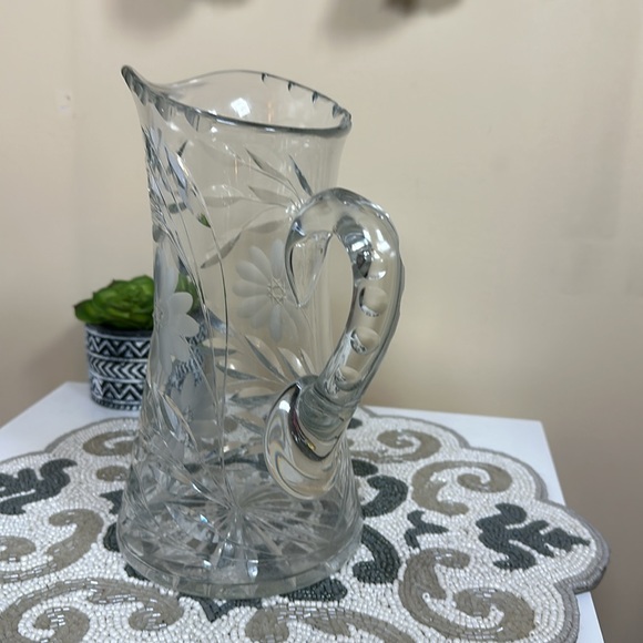 Vintage crystal cut glass pitcherprisim - Picture 2 of 7
